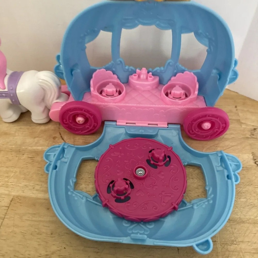Fisher Price Little People Disney Princess Cinderella Dancing Carriage Prince